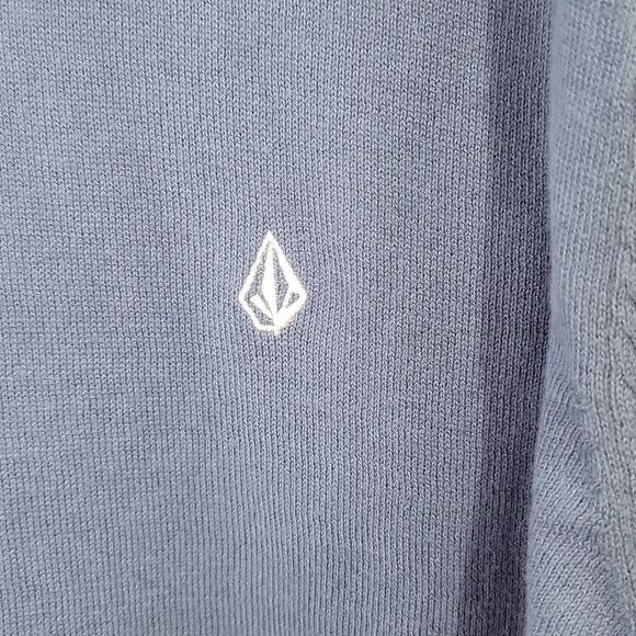 Volcom. Blue V-Neck Sweater. Size Large. NWT - Picture 3 of 9